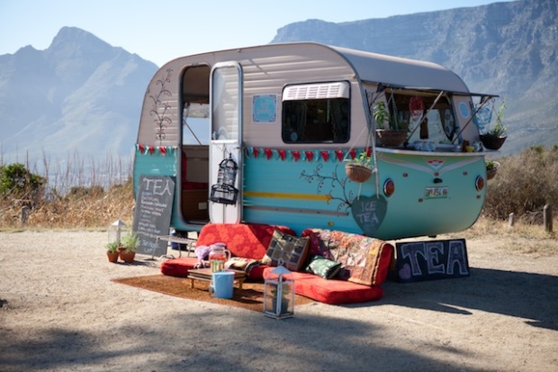 Lady Bonins Tea Parlour caravan with Table Mountain. 